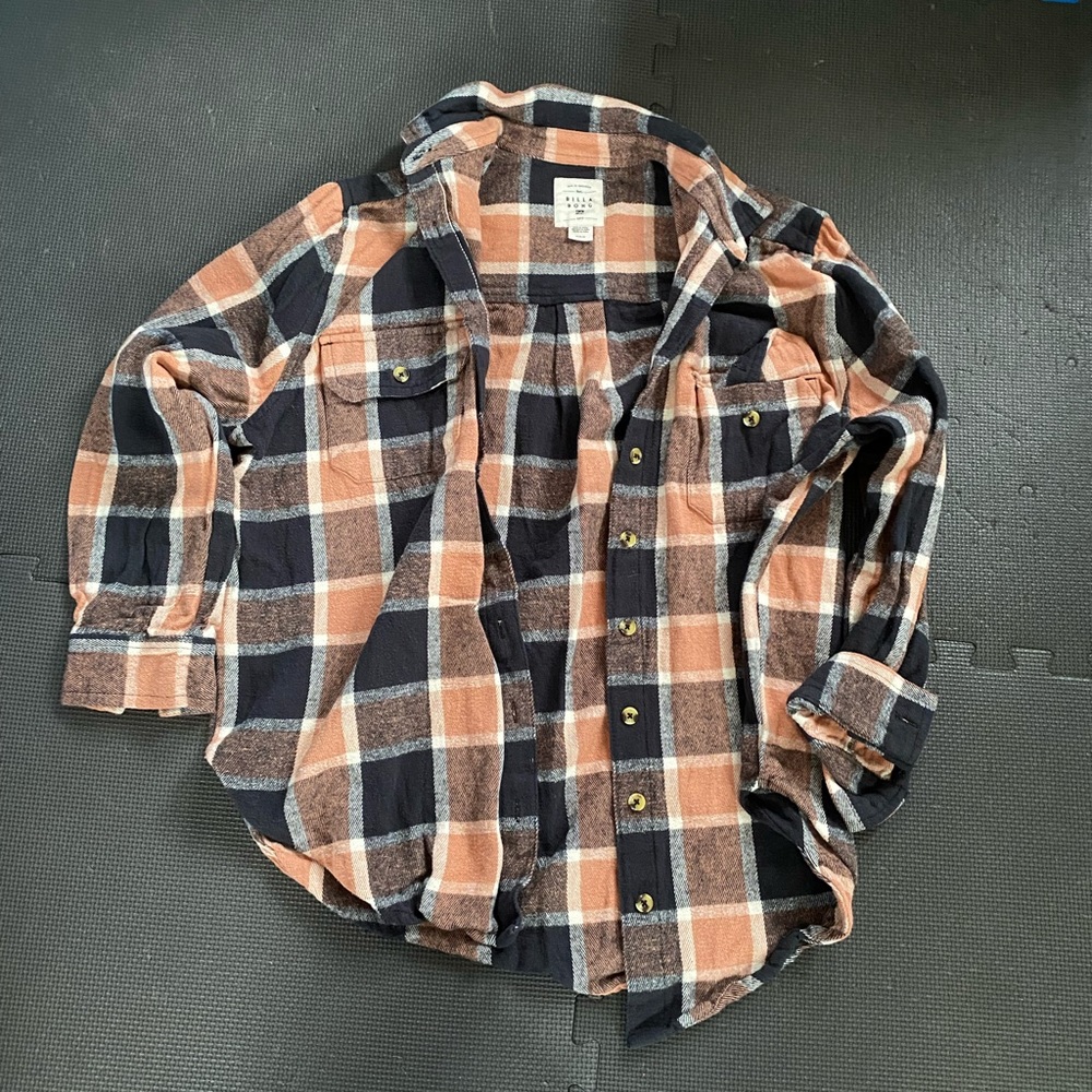 Billabong womans flannel, M